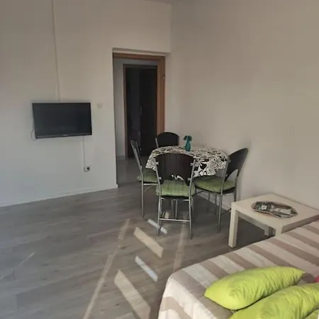 Lara - Island House