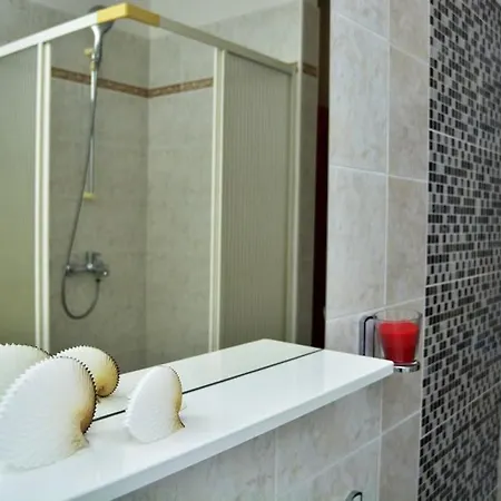 Lara - Island House *