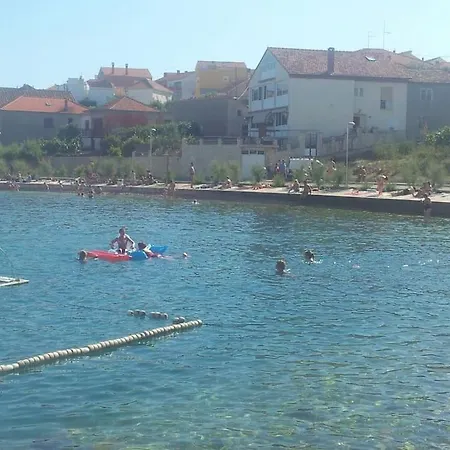 Lara - Island House Apartamento Kali