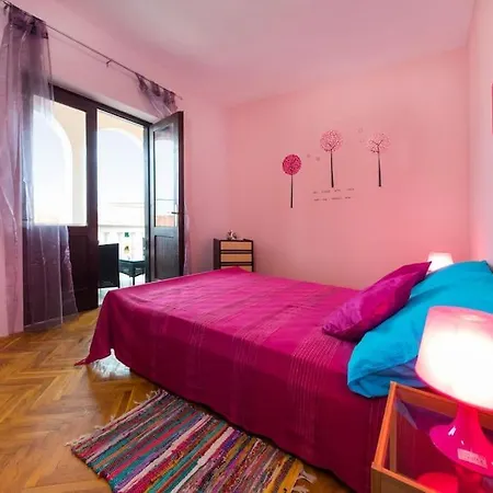 Lara - Island House * Kali