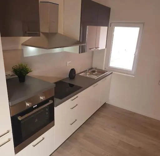 Apartman Lara - Island House Kali