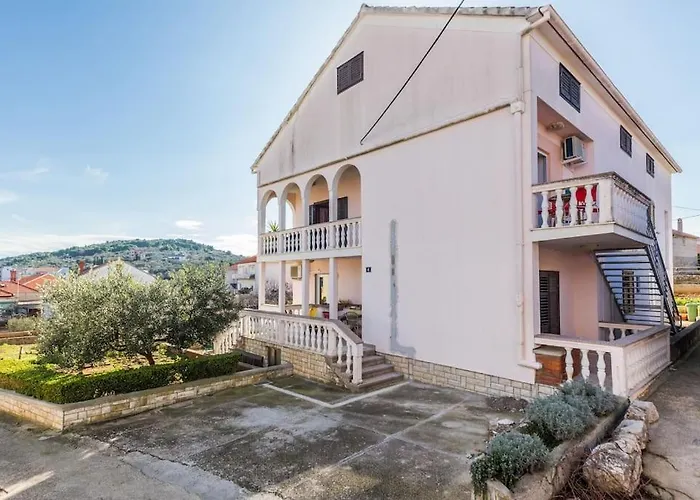 Lara - Island House *