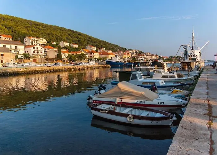 Lara - Island House * Kali