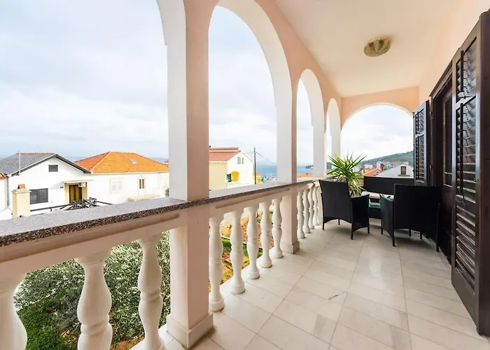 Lara - Island House *