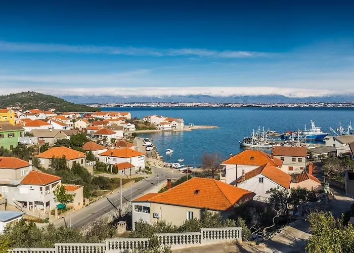 Lara - Island House * Kali